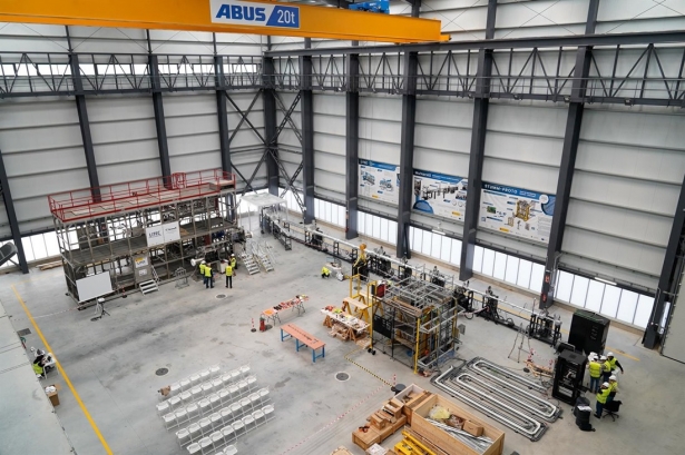 Centro de investigación UGR-DONES, perteneciente a la Universidad de Granada, en imagen de archivo (ARSENIO ZURITA /EUROPA PRESS)