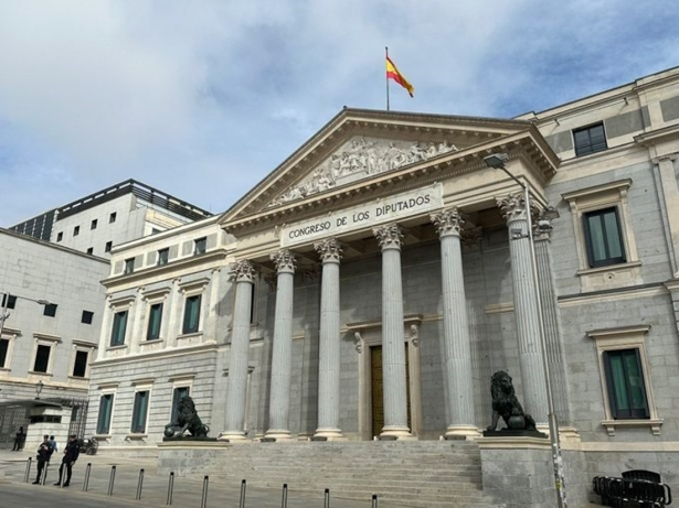Puerta de los leones del Congreso (GPPOPULAR)