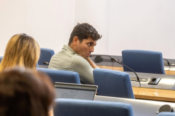 Vito Quiles durante una rueda de prensa en el Congreso de los Diputados, en imagen de archivo (ANANDA MANJÓN - EUROPA PRESS)