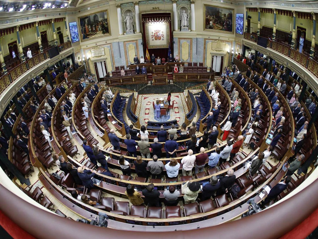 Diputados en el hemiciclo (CONGRESO)
