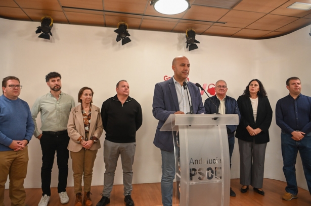 Nazario Montes en la comparecencia informativa de alcaldes y portavoces del PSOE sobre el Área de Prestación Conjunta del Taxi (GPMEDIA)
