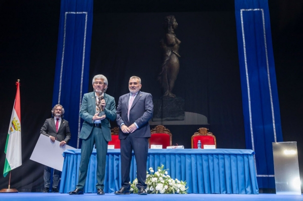 Entrega del premio (AYTO. SANTA FE)