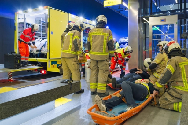 Simulacro en el metro (JUNTA)