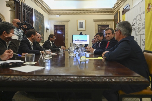 Mesa del aeropuerto (GPMEDIA)