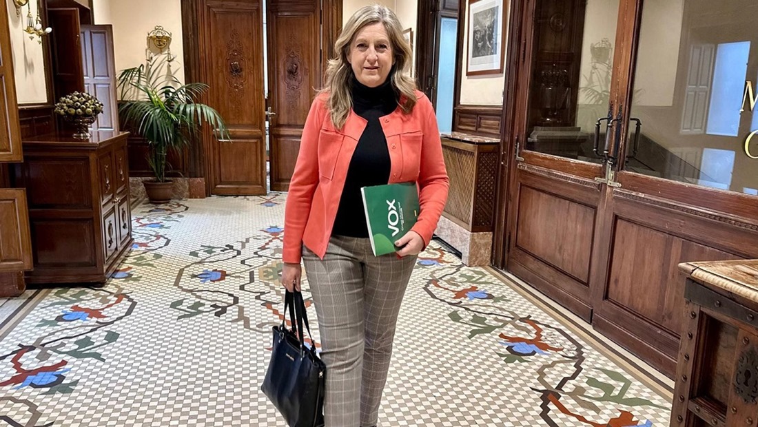 La portavoz del grupo municipal de Vox en Granada, Beatriz Sánchez Agustino (VOX)