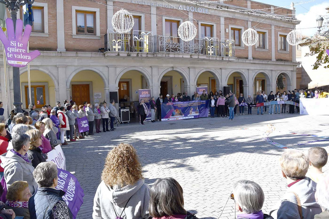 Acto por el 25N Albolote (ALBOLOTE INFORMACIÓN)