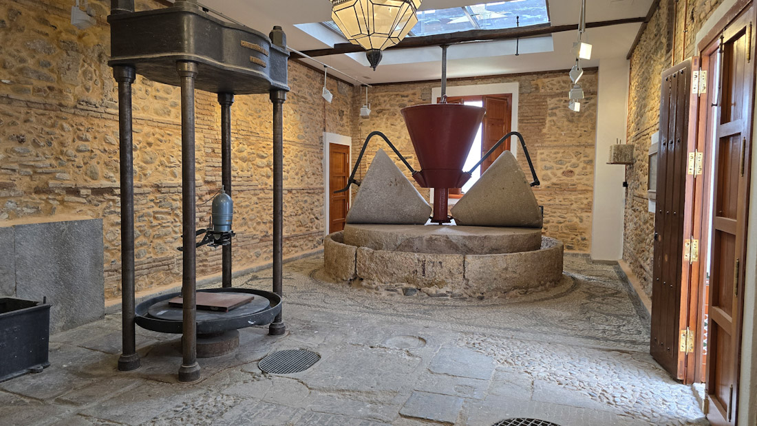 Sala del Molino del Carmen (AYTO. HUÉTOR VEGA)