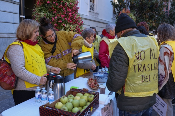 Desayuno solidario en la Plaza del Carmen (GPMEDIA)