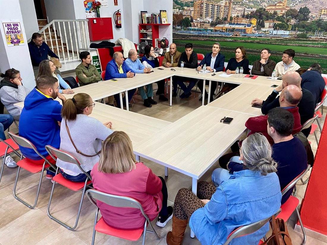 Reunión del PSOE con trabajadores del sector del manipulado y representantes sindicales (PSOE)
