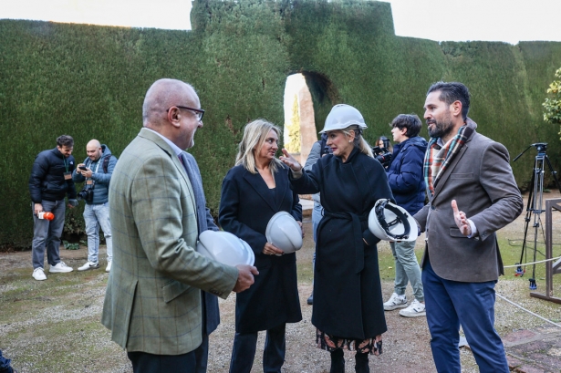 Visita a las obras de las cubiertas del Mexuar (GPMEDIA)