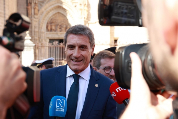 El delegado de Gobierno en Andalucía, Pedro Fernández, atiende a los medios. Archivo (ROCÍO RUZ - EUROPA PRESS) El delegado de Gobierno en Andalucía, Pedro Fernández, atiende a los medios. Archivo (ROCÍO RUZ - EUROPA PRESS)