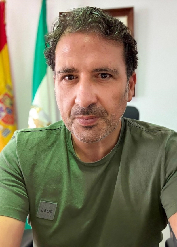 El edil socialista Rafael López es el candidato a la alcaldía de Nevada en la moción de censura prevista para este jueves (AYUNTAMIENTO)