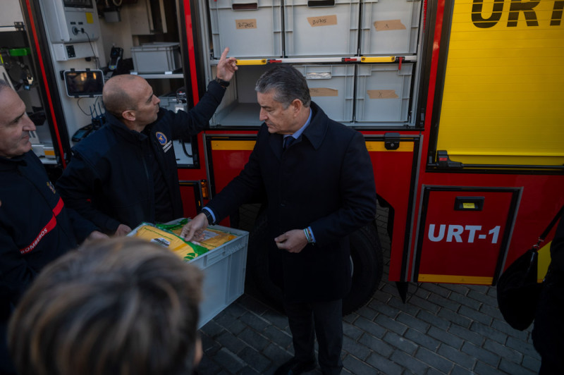 Presentación de los nuevos vehículos de bomberos (GPMEDIA)