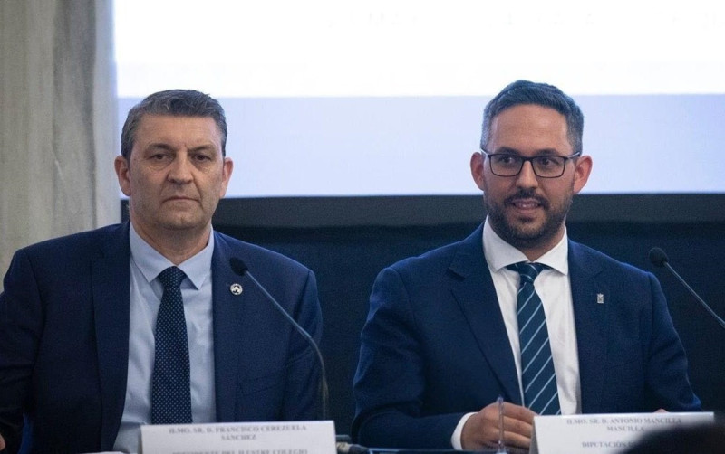 Firma del convenio (DIPGRA)