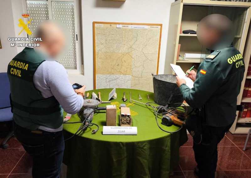 (GUARDIA CIVIL) (GUARDIA CIVIL)