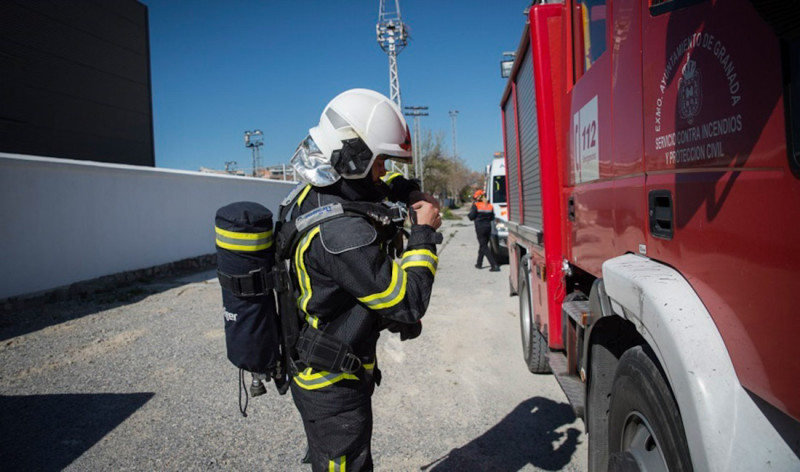 Imagen de archivo de una intervención de Bomberos de Granada (112 ANDALUCÍA/BOMBEROS) Imagen de archivo de una intervención de Bomberos de Granada (112 ANDALUCÍA/BOMBEROS)