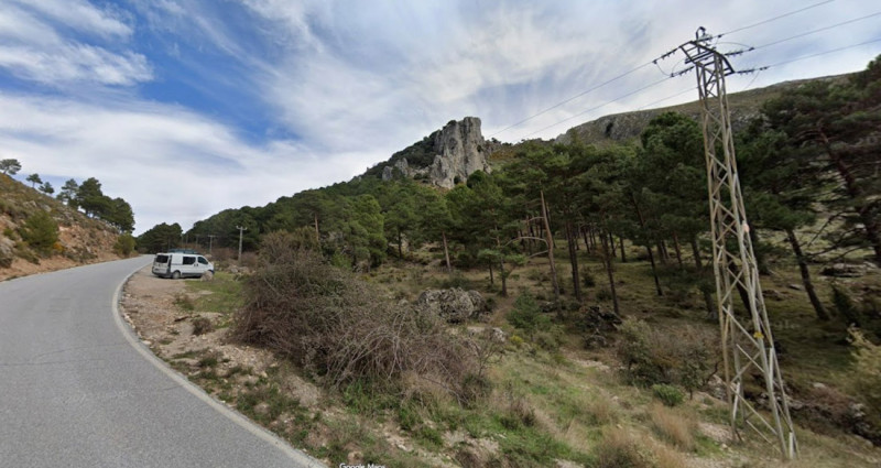 Endesa soterra una línea eléctrica en el corazón de la Sierra de Alfaguara (ENDESA)