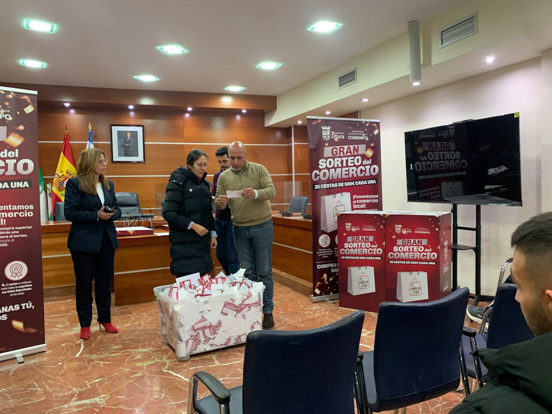 (AYUNTAMIENTO DE OTURA)