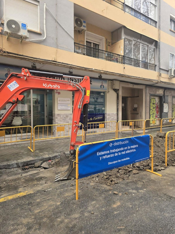 Renovación de redes de baja tensión (ENDESA) Renovación de redes de baja tensión (ENDESA)