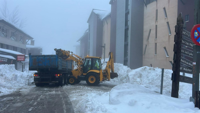 (AYTO. MONACHIL) (AYTO. MONACHIL)