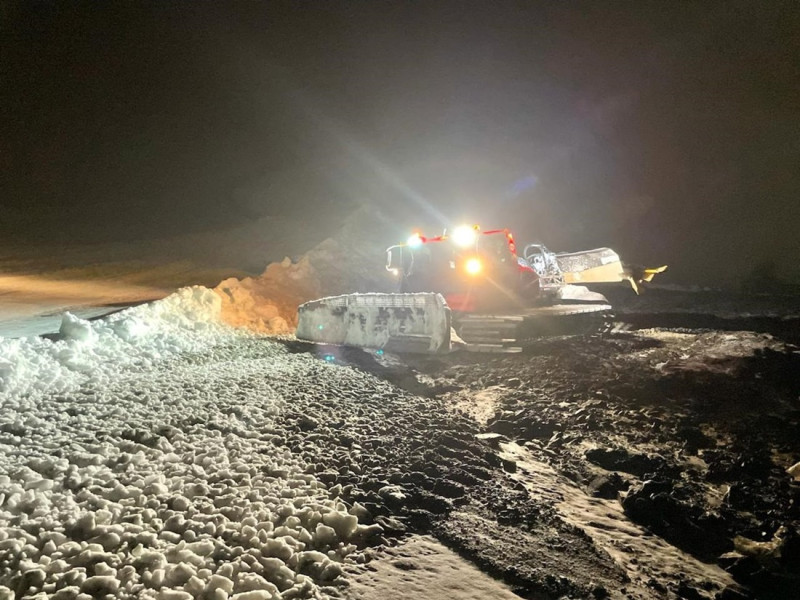 Trabajos de los servicios técnicos de Cetursa Sierra Nevada pese a la meteorología (CETURSA SIERRA NEVADA) Trabajos de los servicios técnicos de Cetursa Sierra Nevada pese a la meteorología (CETURSA SIERRA NEVADA)