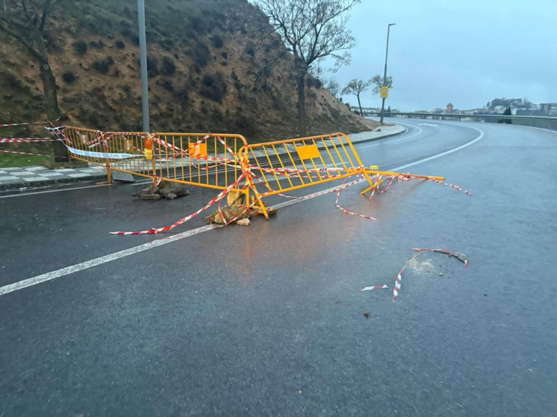 Vallado que fue retirado (POLICÍA LOCAL DE IZNALLOZ)