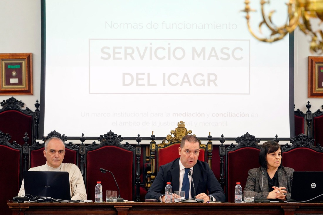 (COLEGIO DE ABOGADOS)