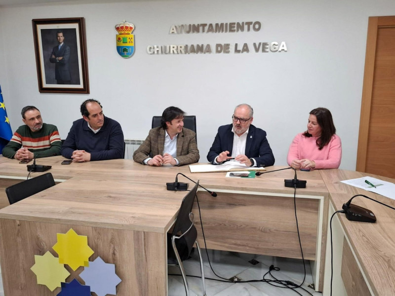 Reunión del delegado de Justicia de la Junta en Andalucía con el alcalde de Churriana de la Vega (JUNTA DE ANDALUCIA)