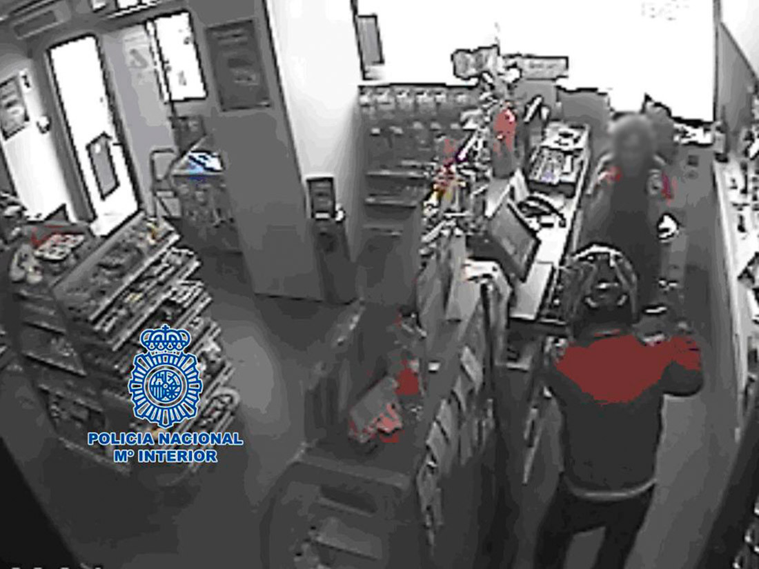 Imagen de archivo de un robo en una gasolinera (POLICÍA NACIONAL)