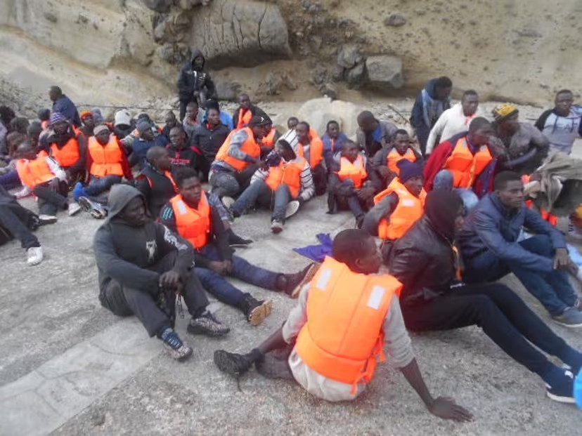 Inmigrantes llegados al puerto de Motril (EUROPA PRESS/ARMADA - ARCHIVO)