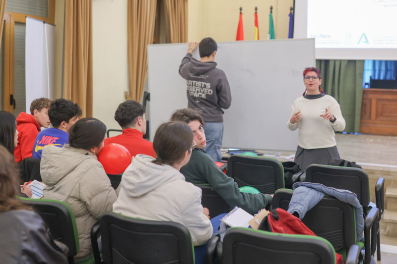 Imagen de la jornada en el IES Ángel Ganivet (GPMEDIA)