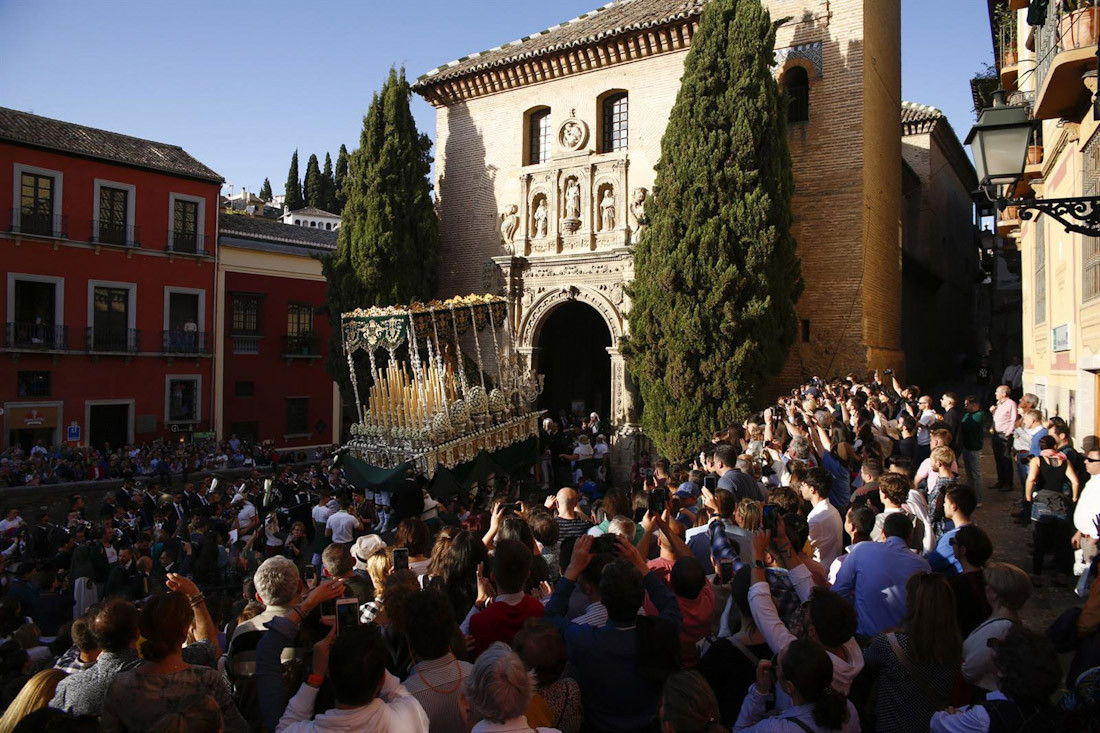 Semana Santa Granada 2019. Procesión de Nuestro Padre Jesús del Gran Poder (ÁLEX CÁMARA - EUROPA PRESS)