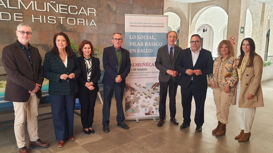 La jornada ha sido inaugurada por el delegado territorial de la Consejería de Sanidad, Indalecio Sánchez-Montesinos, el gerente del AGS Sur de Granada, Maximiliano Ocete y el alcalde de Almuñécar, Juan José Ruiz. (JUNTA)