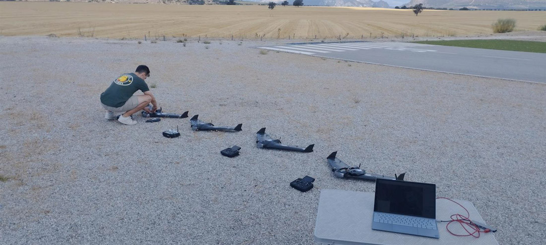 Un equipo de la UGR desarrolla un sistema que dota a los enjambres de drones de 