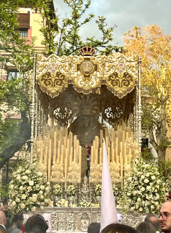 Procesión de Semana Santa (JOSÉ VELASCO) Procesión de Semana Santa (JOSÉ VELASCO)