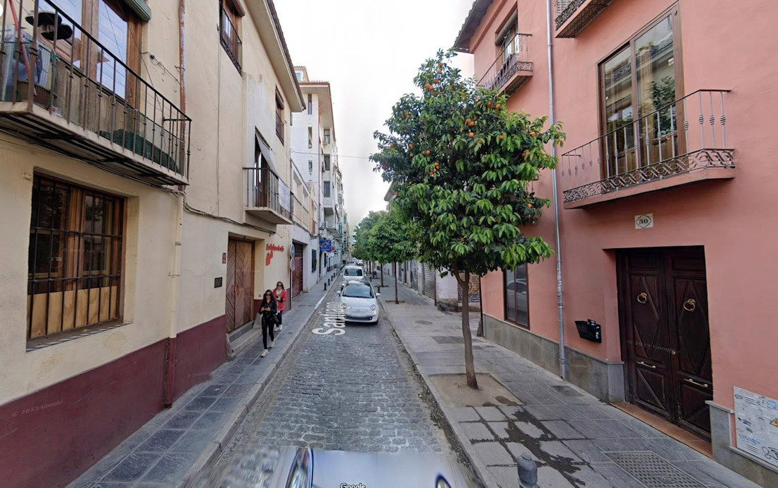 Vista de la calle Santiago, en el barrio del Realejo, en Granada (AYUNTAMIENTO GRANADA)