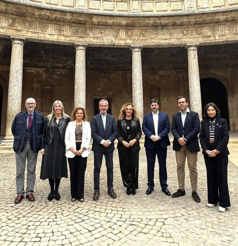 El Puerto de Motril consolida su apuesta por la cultura con la presentación de la II edición del Premio Internacional de Poesía 