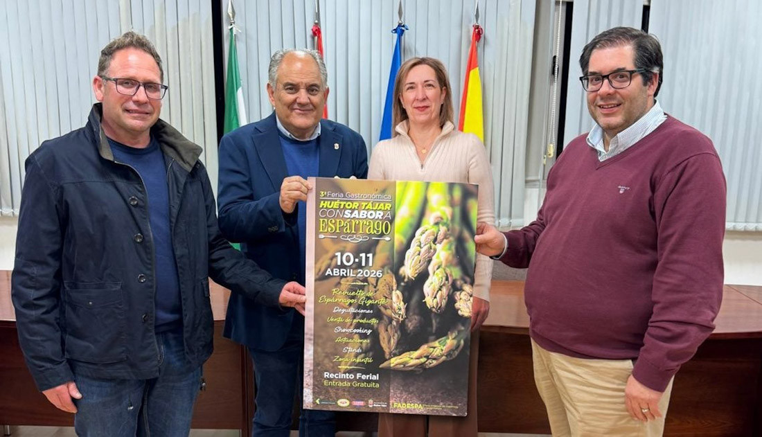 La Feria Gastronómica del Espárrago (Fadespa) que se celebra este fin de semana en Huétor Tájar tiene como especial aliciente un revuelto de espárragos gigante que podrán degustar 2.500 personas (AYUNTAMIENTO DE HUÉTOR TÁJAR)