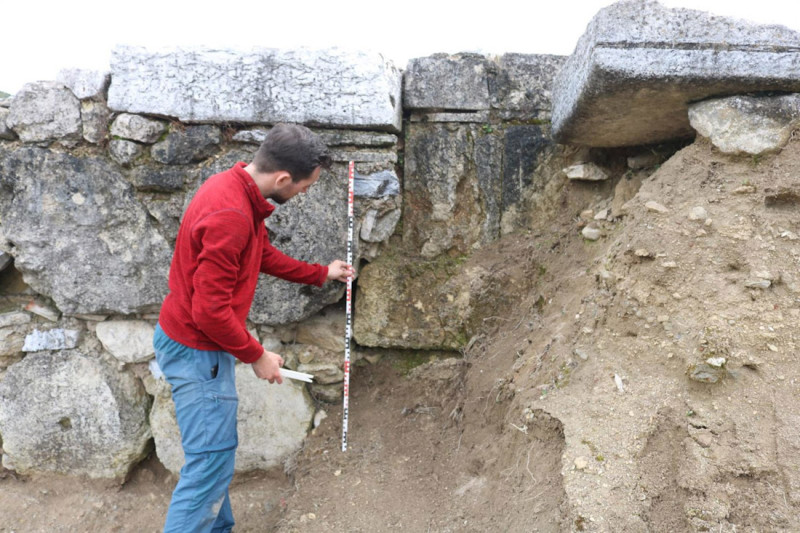 Trabajos en la antigua ciudad griega de Anfípolis. (UGR)