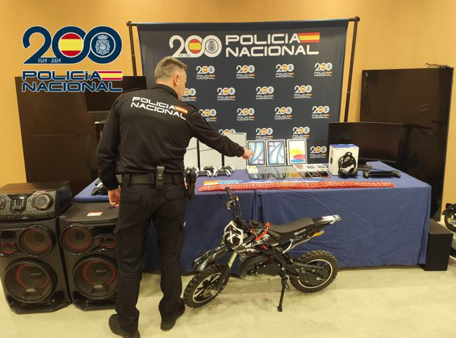 (POLICÍA NACIONAL) (POLICÍA NACIONAL)