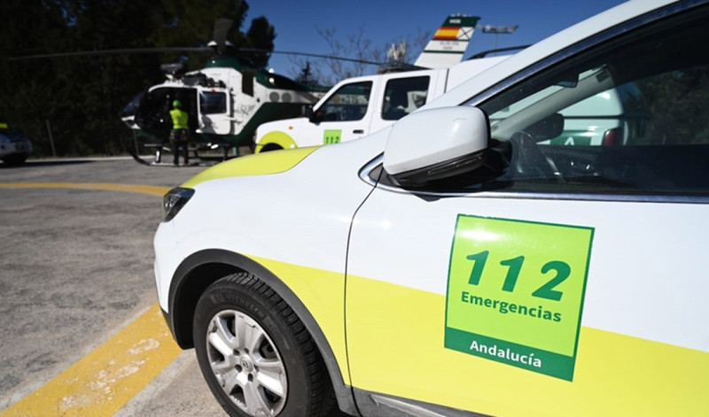 Vehículo de 112 Andalucía en Granada (112)