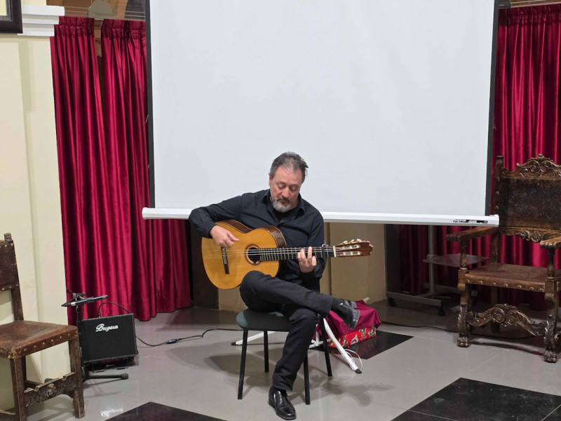 (AYTO. GUADIX) (AYTO. GUADIX)