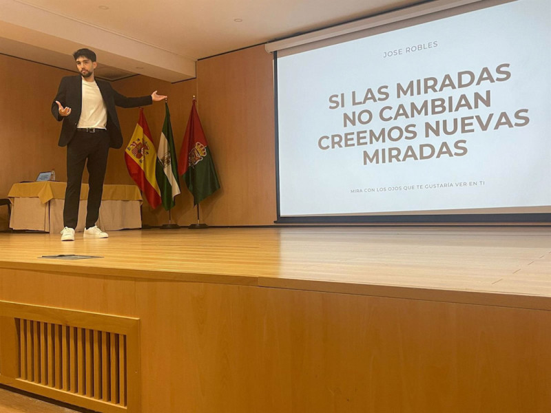 Granada ha acogido la jornada 'El rol de las familias en la construcción de una escuela inclusiva y justa', en la que se ha subrayado el papel decisivo de padres y madres en la mejora de la calidad educativa (FAPYMA) Granada ha acogido la jornada 'El rol de las familias en la construcción de una escuela inclusiva y justa', en la que se ha subrayado el papel decisivo de padres y madres en la mejora de la calidad educativa (FAPYMA)