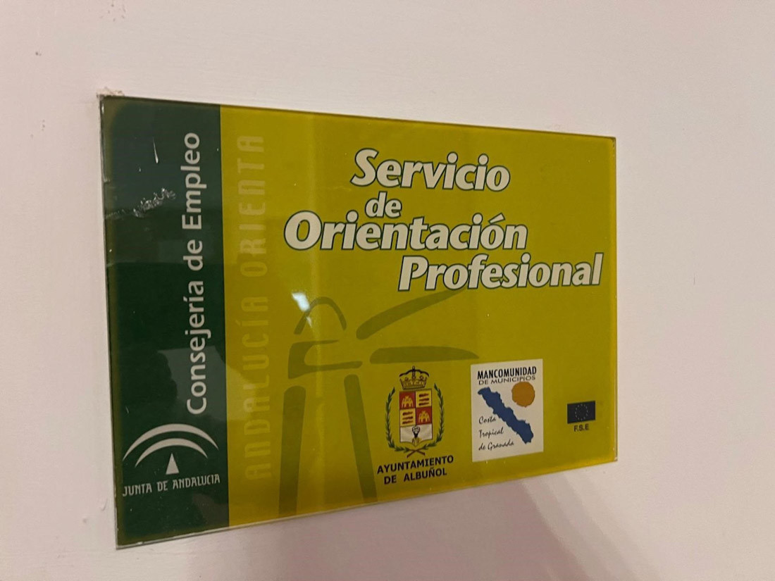 Cartel del Servicio de Orientación Profesional (JUNTA DE ANDALUCÍA)