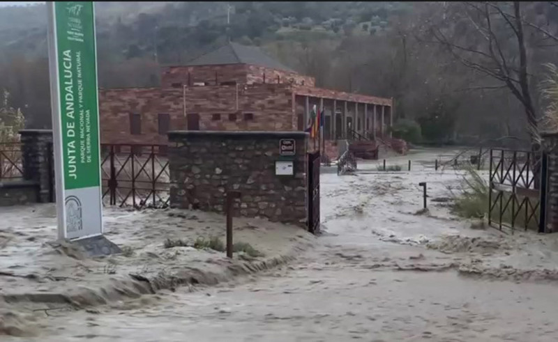 El río Aguas Blancas se desbordó el pasado febrero (LUIS MIGUEL' ÁVILA) El río Aguas Blancas se desbordó el pasado febrero (LUIS MIGUEL' ÁVILA)