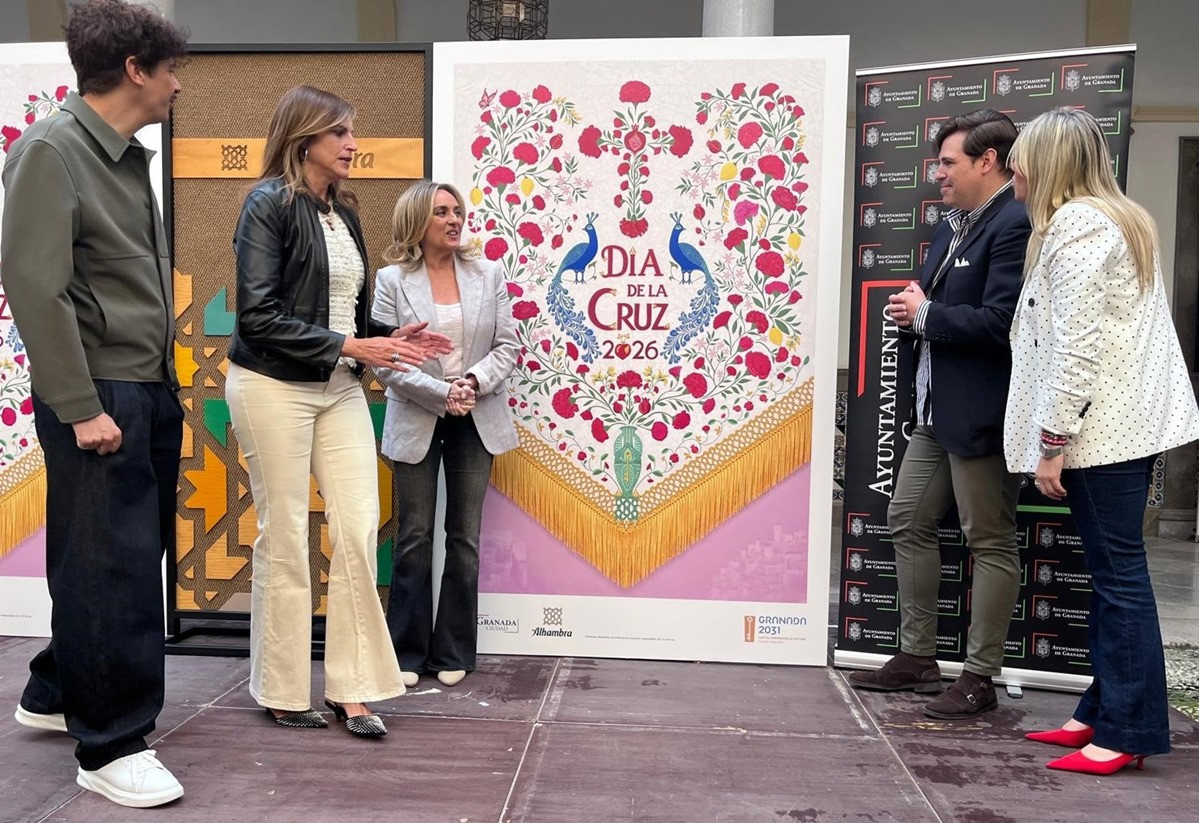 Presentación del cartel y del pregonero de la fiesta del Día de la Cruz de Granada 2026 (EUROPA PRESS)