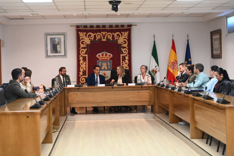 Reunión del consejero de Justicia, Administración Local y Función Pública, José Antonio Nieto, en el Ayuntamiento de Las Gabias (JUNTA DE ANDALUCÍA)