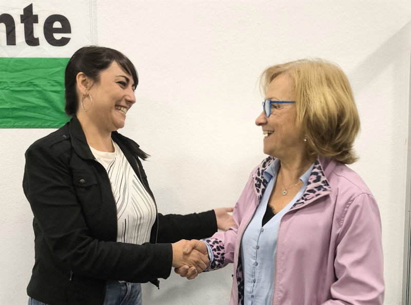La candidata de Adelante Andalucía por Granada, Inma Manzano, se ha reunido con representantes de Amama en la provincia (ADELANTE ANDALUCÍA)
