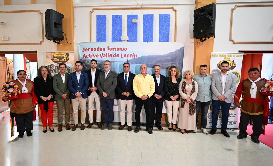 Inauguración de la jornada de turismo (DIPGRA)