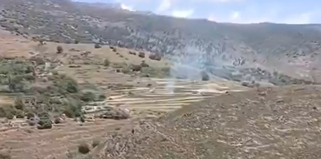 Imagen aérea del incendio declarado el domingo, 24 de mayo, en la localidad granadina de Lanjarón, en concreto, en el paraje Jaral de Cálar. (PLAN INFOCA)